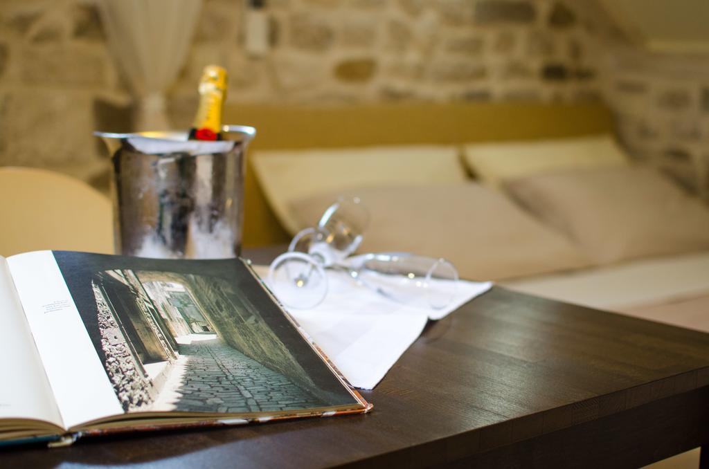 Apartments Kaja トロギール 部屋 写真