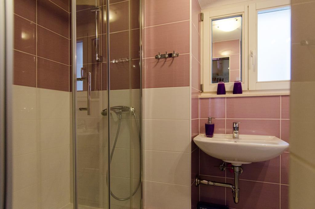 Apartments Kaja トロギール 部屋 写真