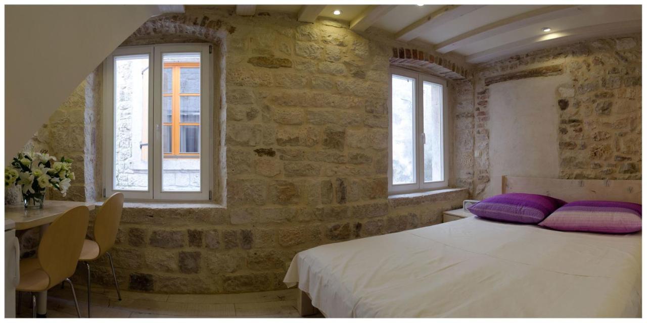Apartments Kaja トロギール エクステリア 写真